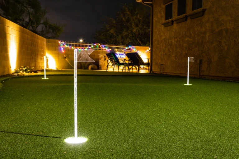 Synthetic Grass Putting Green: Perfect for Backyard Golf