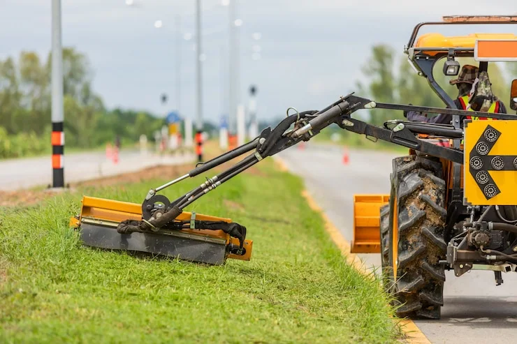 Expert Commercial Landscape Maintenance by Turf Green Pro